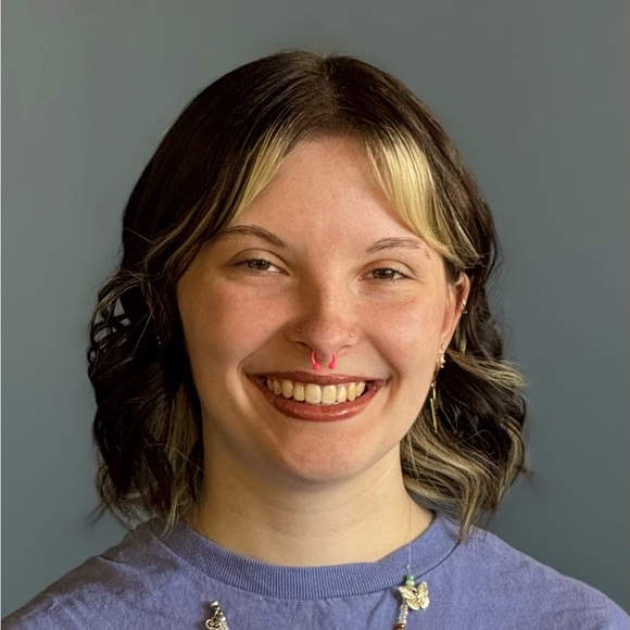 Meet your Posher, Emma - Picture 1 of 1